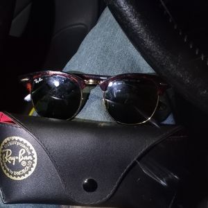 His/hers ray ban sunglasses